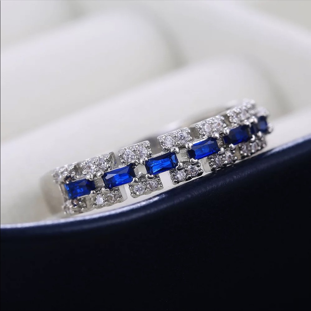 New Women’s Elegant Sapphire 925 Silver Ring - Picture 4 of 6